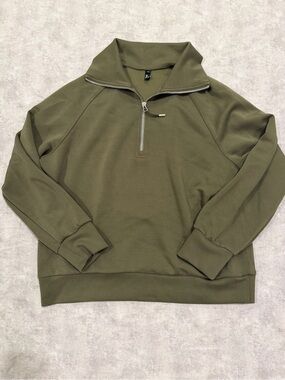 Women's Olive Half-Zip Pullover
